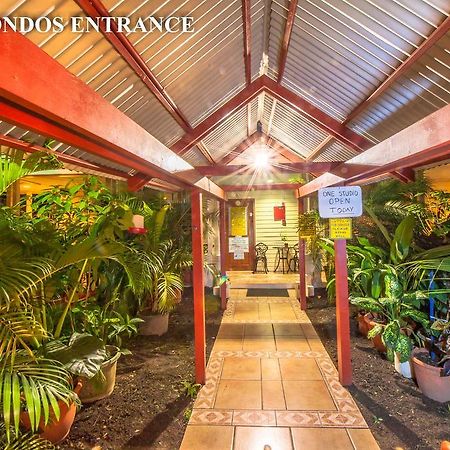 Aqua Point Condos Rentals ボカス・タウン エクステリア 写真